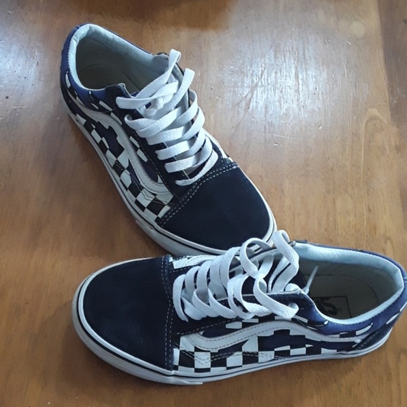 Vans - Picture 3 of 4